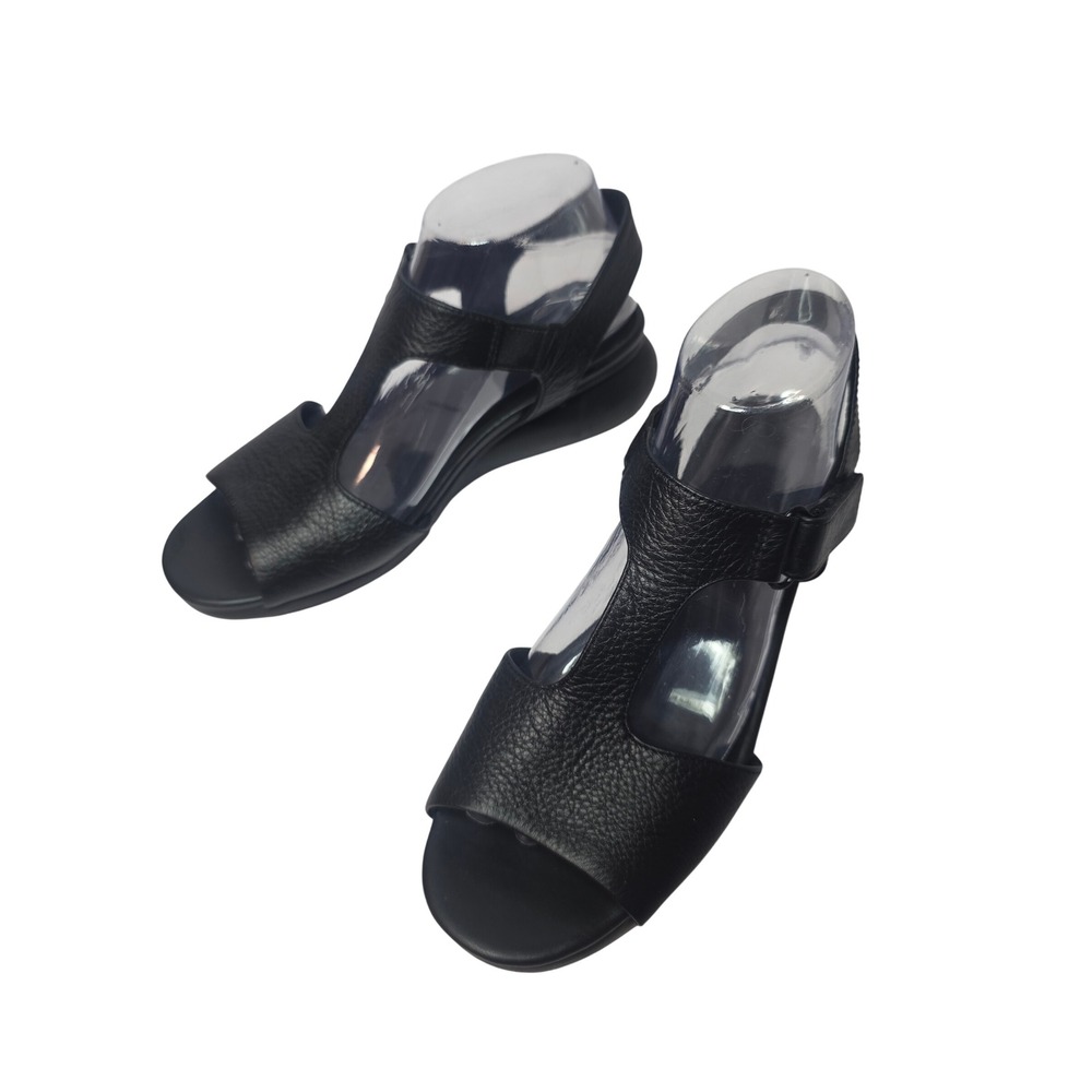Camper Oruga Up Black Pebbled Leather T-Strap Platform Sandals EU 39 GrannyVibe